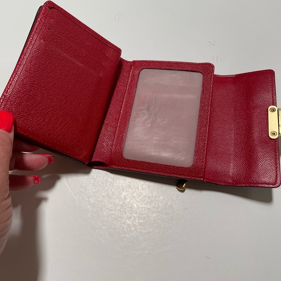 2nd set of Photos Authentic Luxury Louis Vuitton DE Koala - Picture 5 of 7